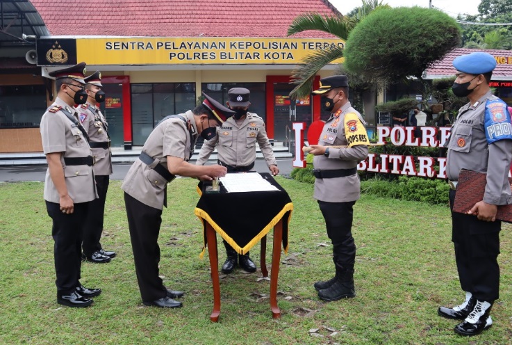 Kapolres Blitar Kota, Pimpin Sertijab Kasat Lantas Dan Kasat Binmas