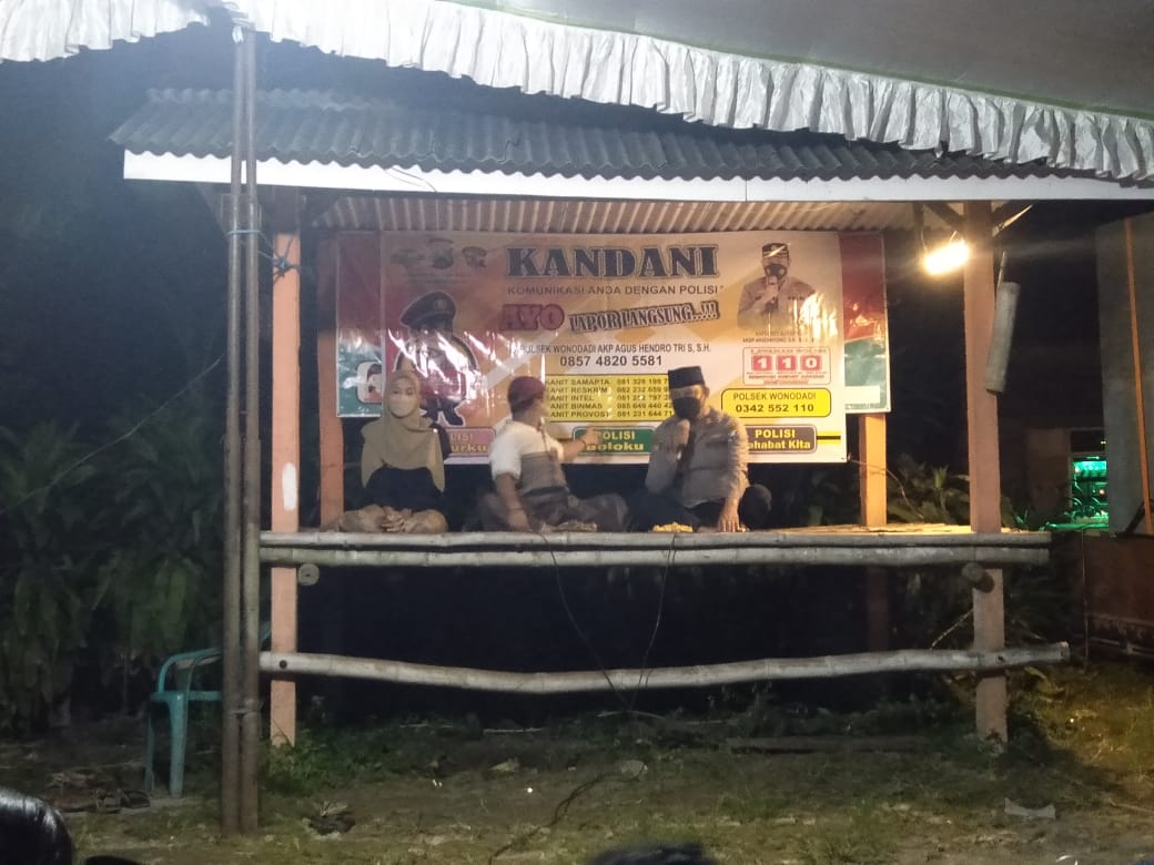 Giat KANDANI Kapolsek Wonodadi Silaturahmi Dengan Tokoh Dan Warga Masyarakat Dusun Kebonagung