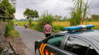 Polsek Kepanjenkidul merespon laporan warga terkait balap liar di area persawahan kelurahan tanggung Kecamatan Kepanjenkidul Kota Blitar dan melaksanakan patroli untuk mengantisipasi gangguan kamtibmas terutama balapan liar yang meresahkan masyarakat