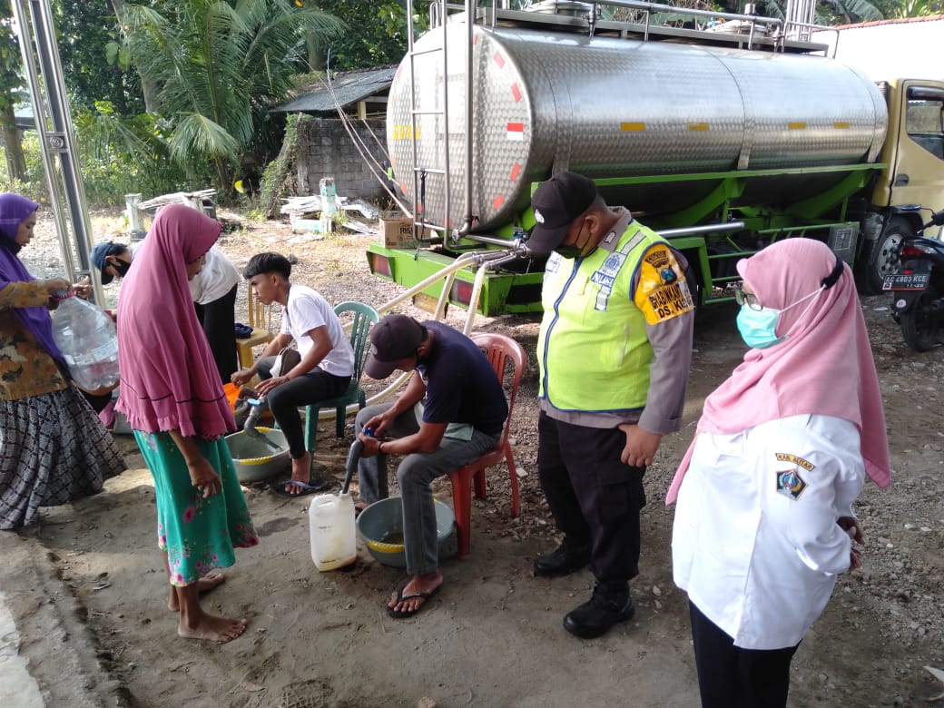 Giat Pasar Murah Minyak Goreng Curah Di Desa Kunir