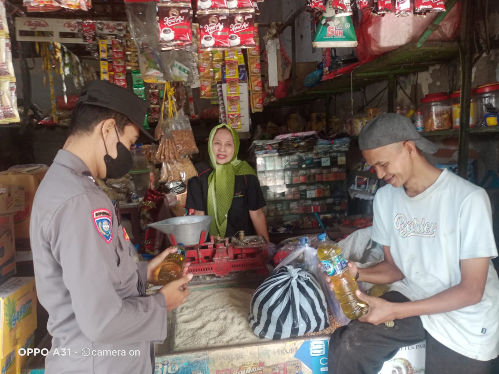 monitoring harga minyak goreng curah di udanawu