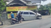 Mobil Xenia Tabrak Bus Pariwisata, Korban Luka Parah