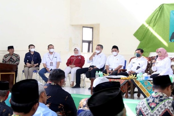 Majukan Blitar, Bupati Rini Syarifah Ajak Cintai dan Beli Produk Lokal