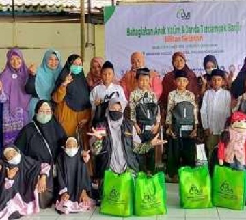 Anak Yatim dan Dhuafa Terdampak Banjir di Blitar, Dapat Bantuan dari Lembaga Managemen Infaq