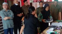 Dinas Pendidikan Kota Blitar Bagikan Seragam Gratis Untuk TK, SD, dan SMPN