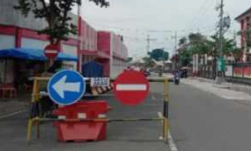 Jalan Raung Dibuka Satu Jalur Setelah Objek wisata religi Masjid Ar-rahman Ramai Dikunjungi