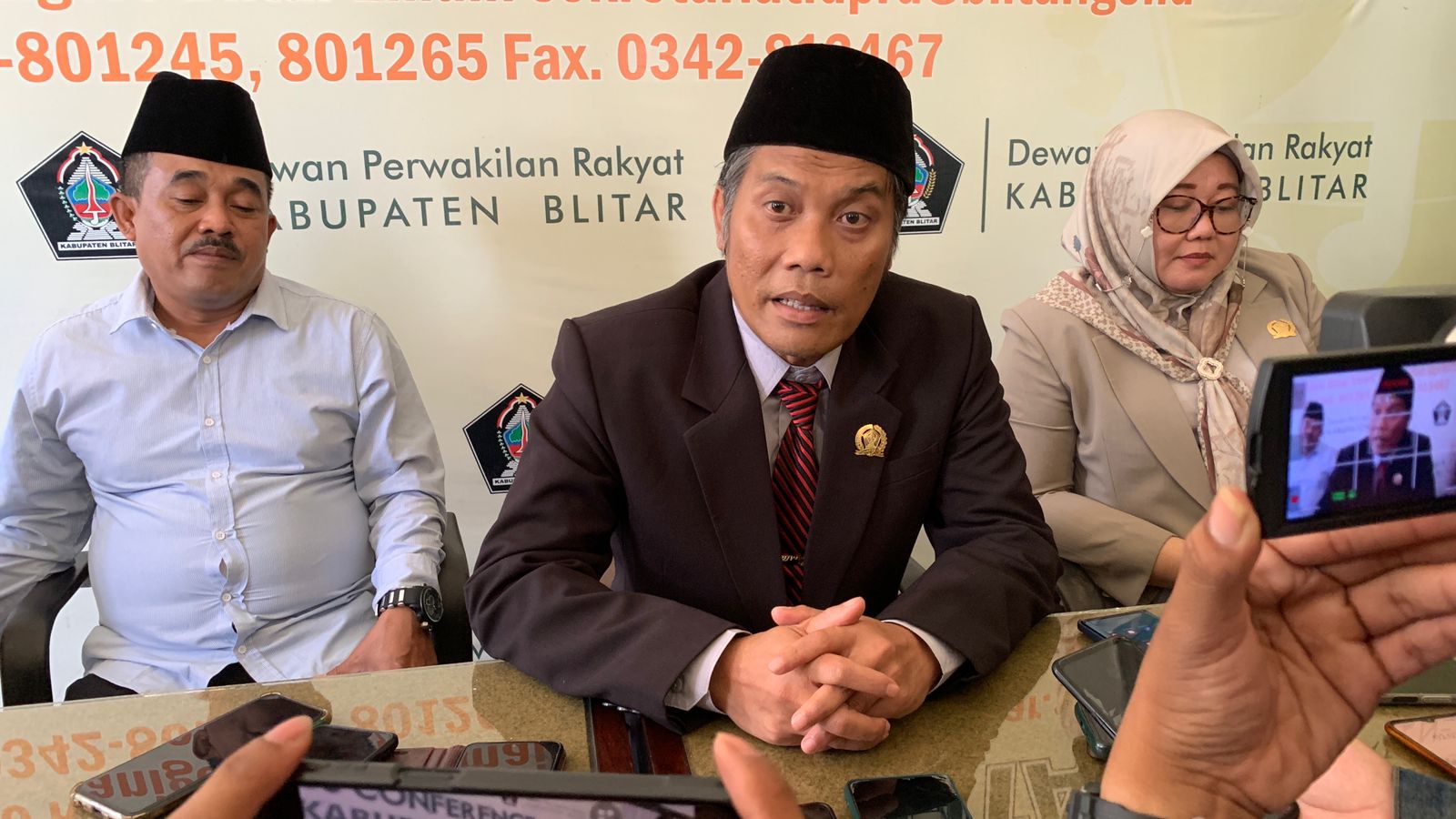 Konferensi pers DPRD Kabupaten Blitar